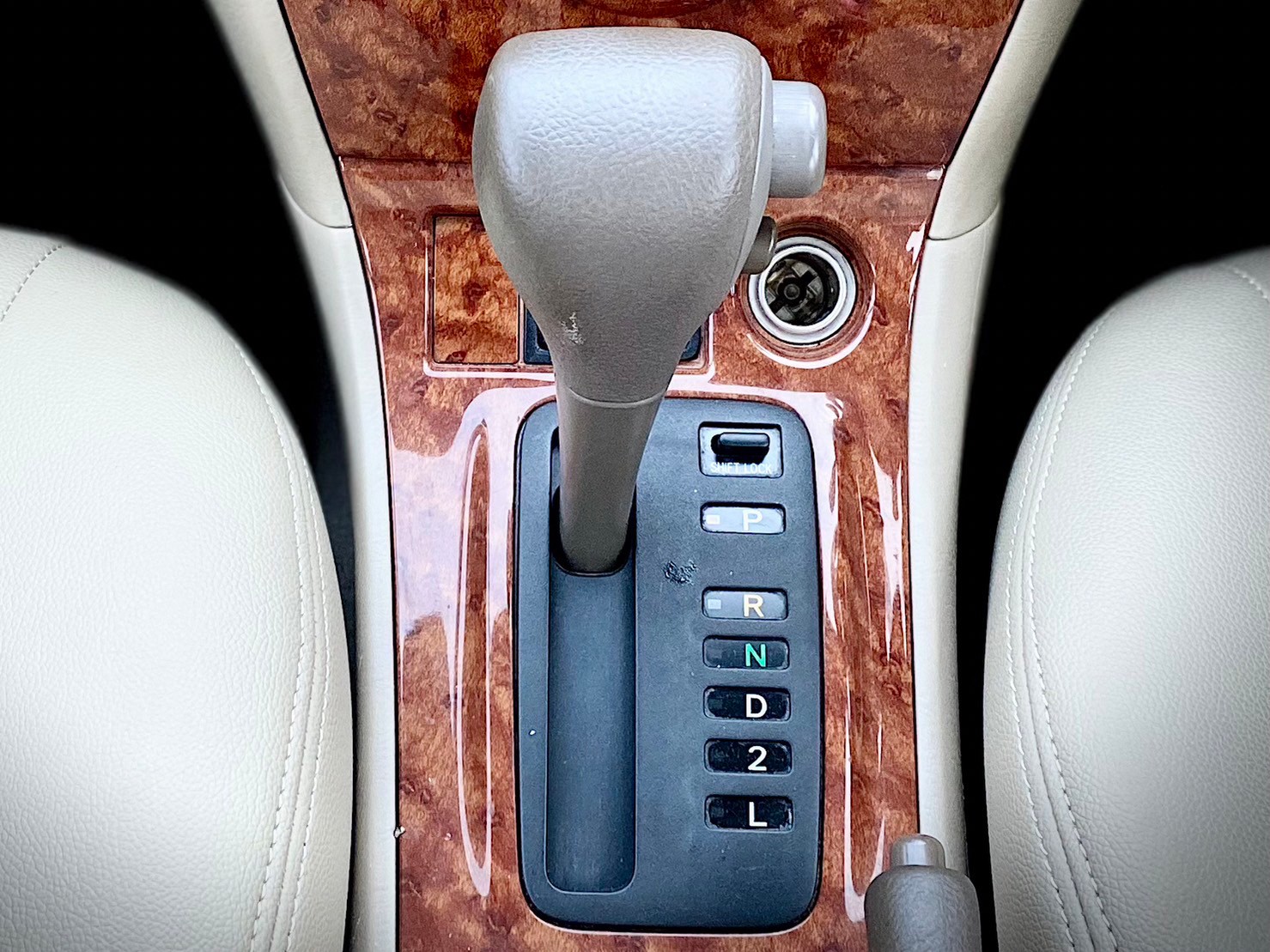 ALTIS 1.6G Y;2006(LPG) - Image 6