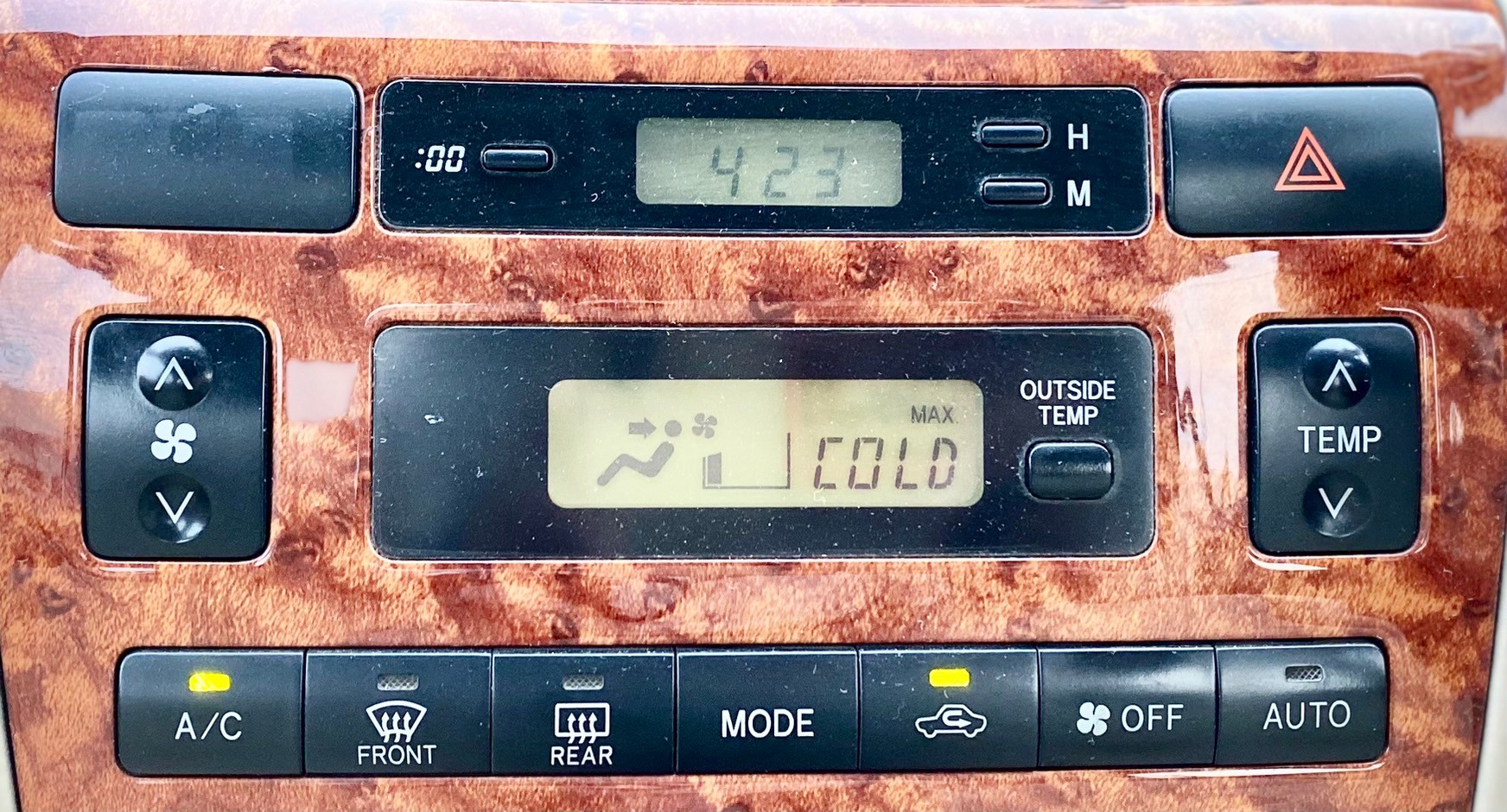 ALTIS 1.6G Y;2006(LPG) - Image 7